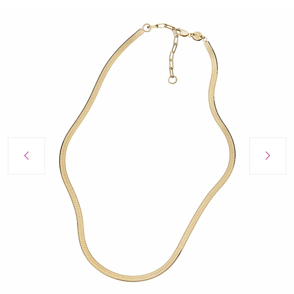 Elegant Gold Necklace